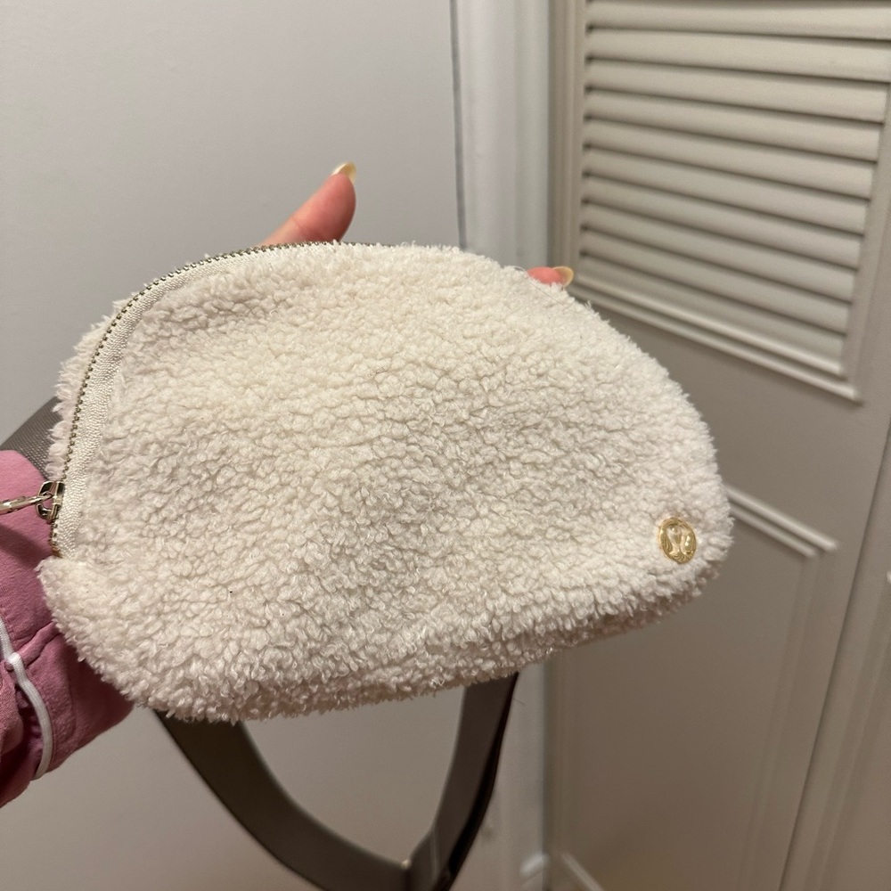 Lululemon Cozy Cream Sherpa Crossbody Bag